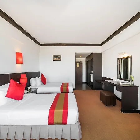 Mountain & Convention Center 4* Pattaya