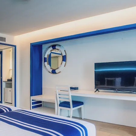 โรงแรม Blue Formerly A-one New Wing