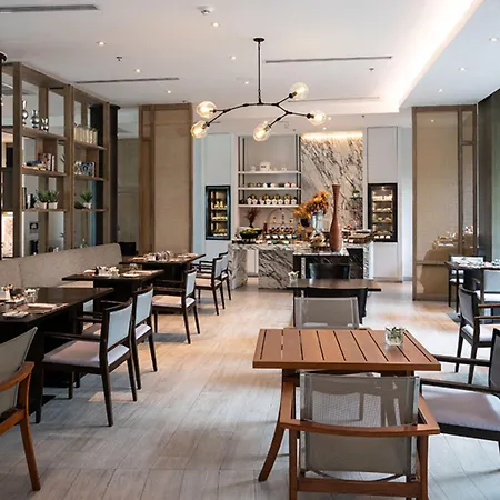 Intercontinental By Ihg 5*