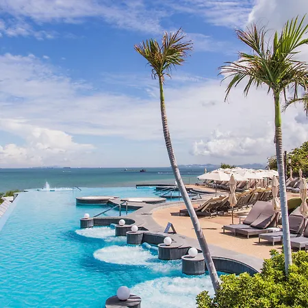 โรงแรม Royal Cliff 5*