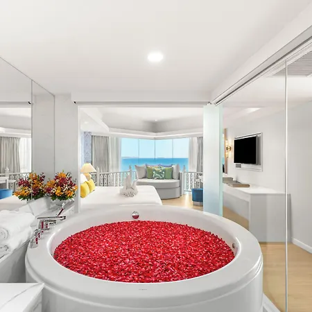 โรงแรม Royal Cliff 5*