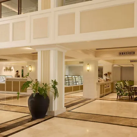 Dusit Thani Pattaya