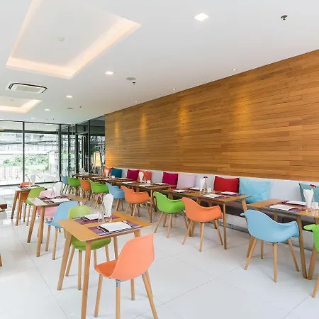 โรงแรม Seven Zea Chic