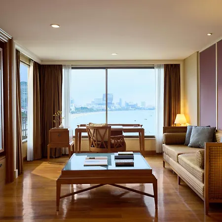 Dusit Thani 5*