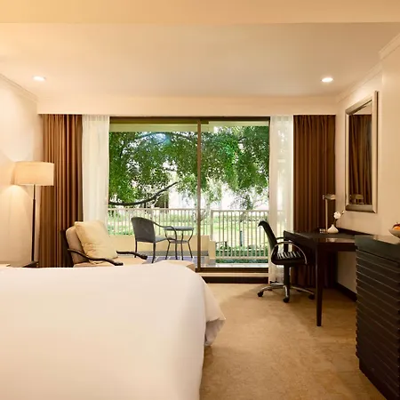Dusit Thani 5*