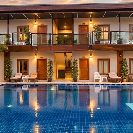 โรงแรม Paradise Land 3*