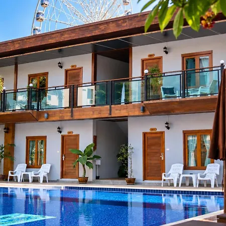 โรงแรม Paradise Land 3*