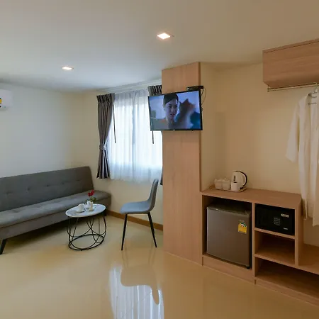 Iris Palace Pattaya