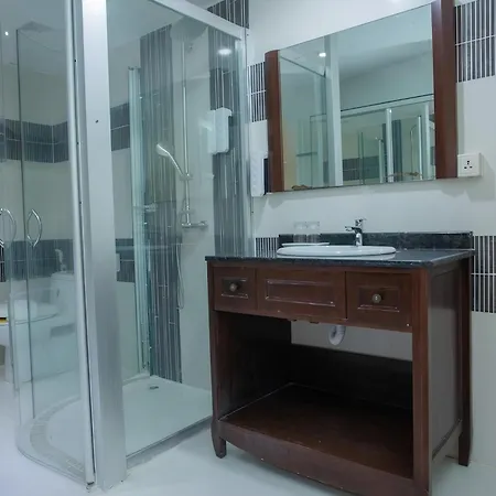 โรงแรม Darling Harbour - South 4*