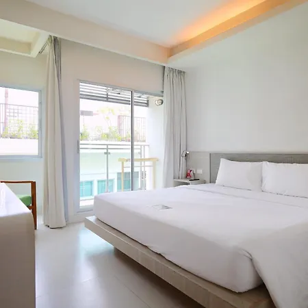 โรงแรม Sunshine & Residences