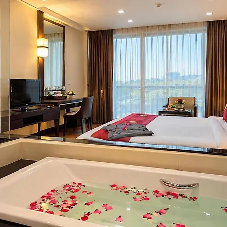 Royal Thai Pavilion Jomtien Hotel 4*