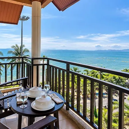 Royal Thai Pavilion Jomtien Hotel 4*