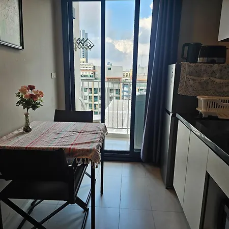 Apartment The Base By Nkl Pattaya