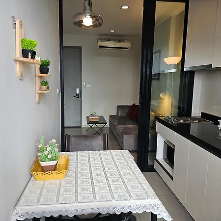 Apartment The Base By Nkl Pattaya
