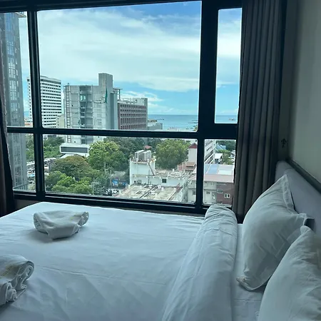 อพาร์ทเม้น The Base Pattaya