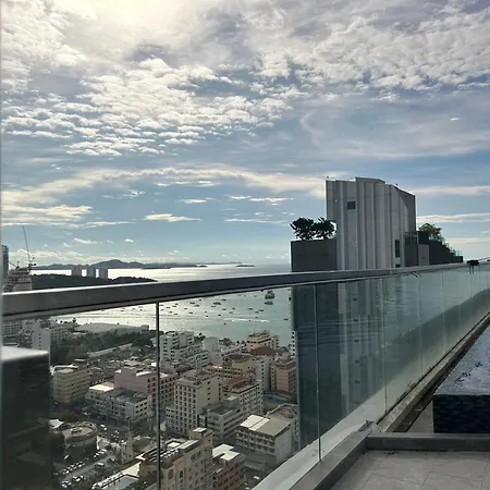 The Base By Adam อพาร์ตโฮเทล Pattaya