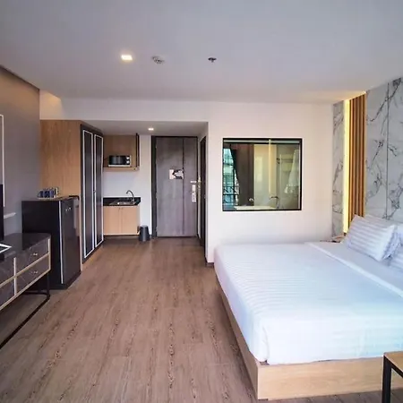 โรงแรม Sleep With Me
