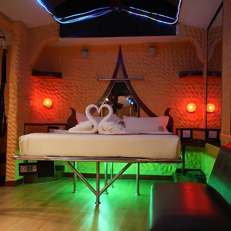 Penthouse โรงแรม 3*