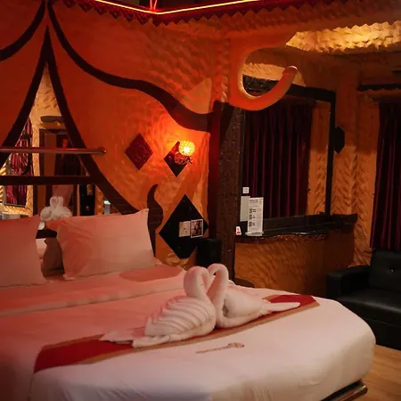 โรงแรม Penthouse 3*