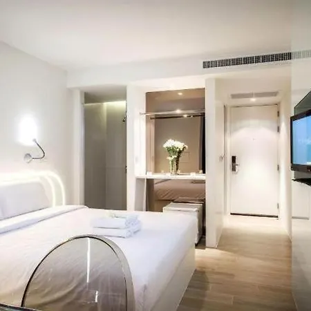 โรงแรม Mood 3*