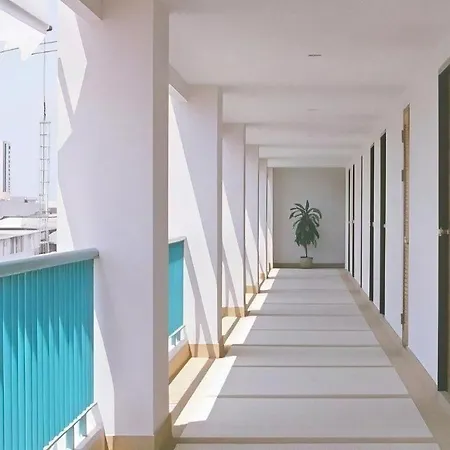 Diamond Place
