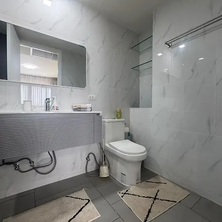 Apartment Zire Wongamat Pattaya