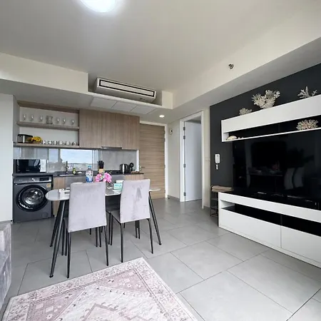 Apartment Zire Wongamat