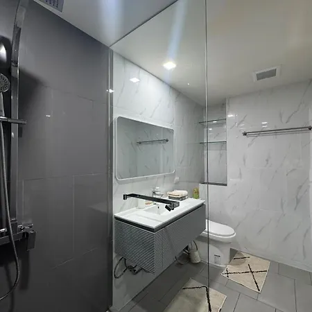 Zire Wongamat Apartment *