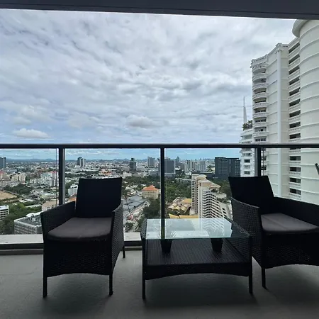 Apartment Zire Wongamat