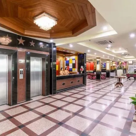 Palette Walking Street โรงแรม 4*