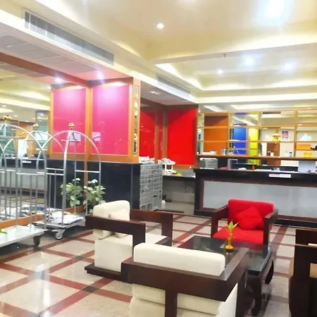 Palette Walking Street โรงแรม 4*