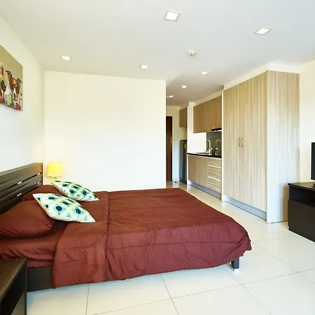Laguna Bay By Mypattayastay Apartment