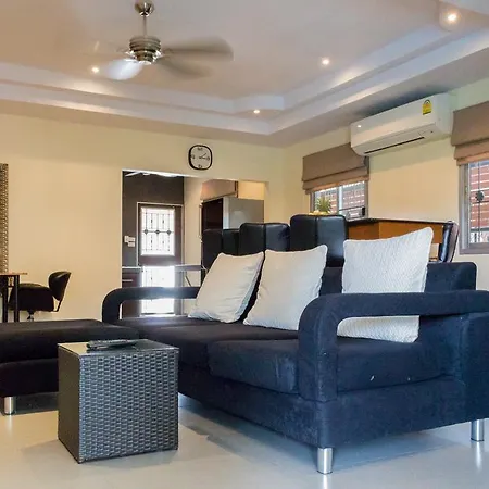 Momo Villa Villa *