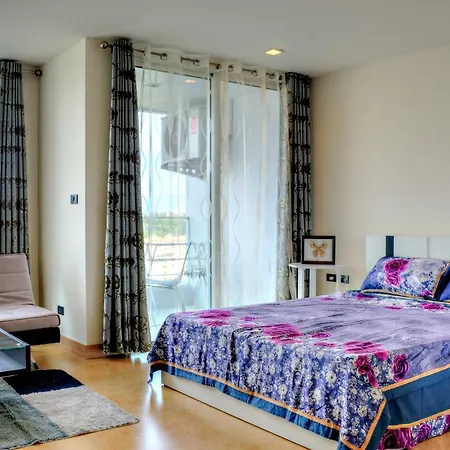 The Cliff Apartment