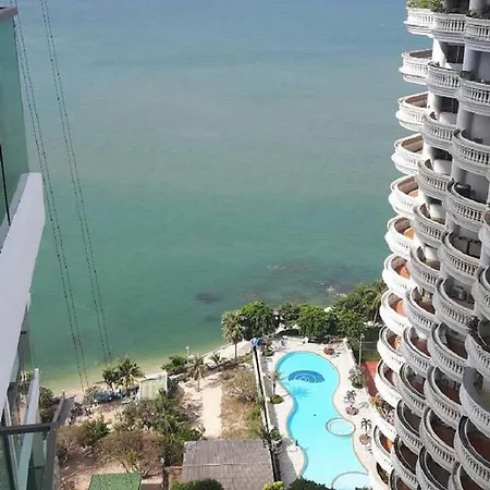 Wongamat Tower By Charinya Apartment *