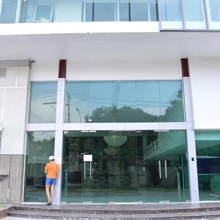 Cosy Beach View Condo-Resort Apartment Pattaya