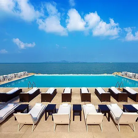Golden Cliff House Resort Pattaya