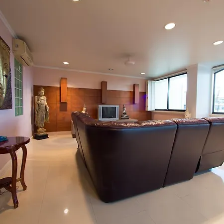 Apartment Argyle