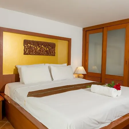Inn The Garden Place 2*