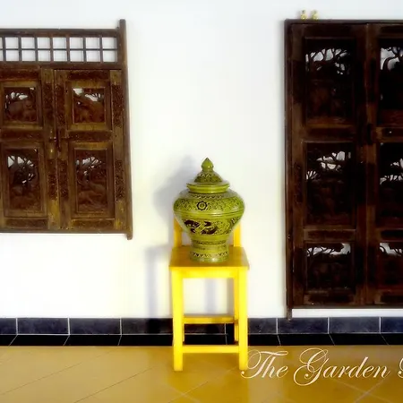 Inn The Garden Place