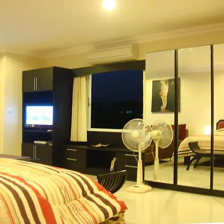 Platinum Suites *
