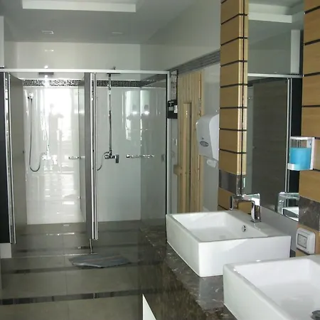 Wong Amat Tower Apartment *