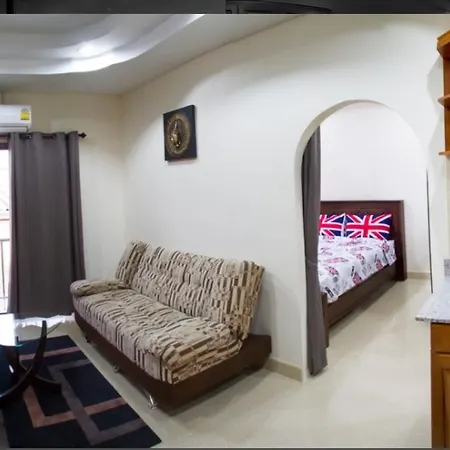 Junior Inn *