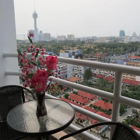 View Talay 1b Apartment *