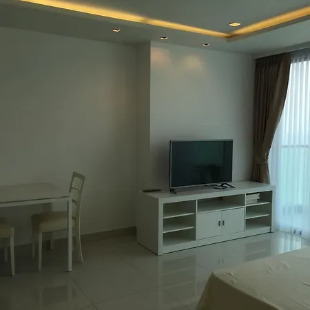 Wong Amat Beach Apartment *