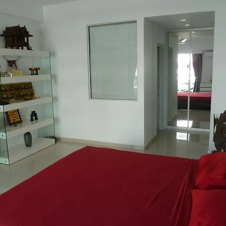 Jomtien Condotel Apartment