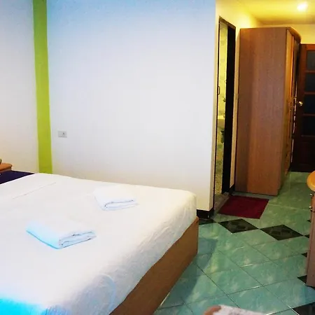 Guest house Nong