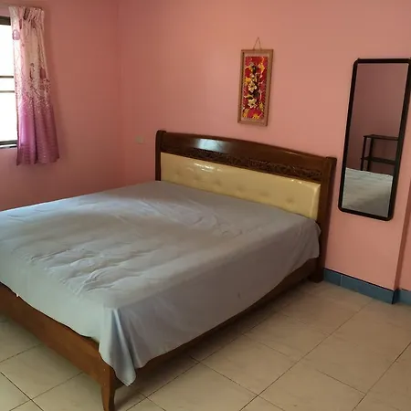 Pratamnak Apartment Pattaya