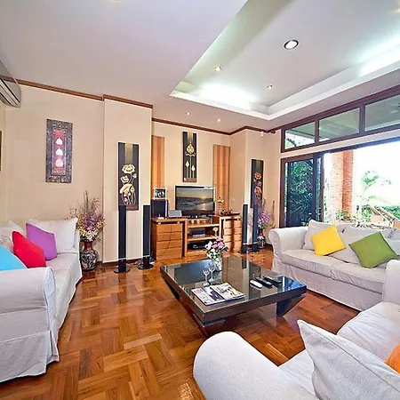 Baan Suay Tukta Villa