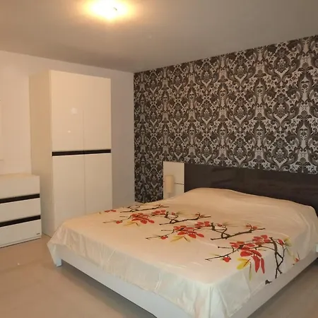 1 Bedroom Near Wong Amat Beach For Rent 103 Apartment